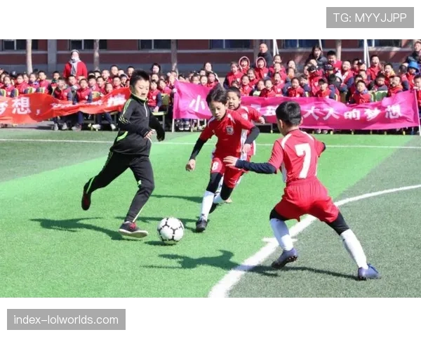 中超俱乐部联合发起“校园足球教练员培训计划”